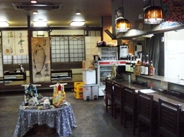 店内カウンタ席画像