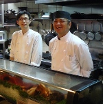 宮崎市中央通り居酒屋海鮮食堂うお座スタッフ笑顔